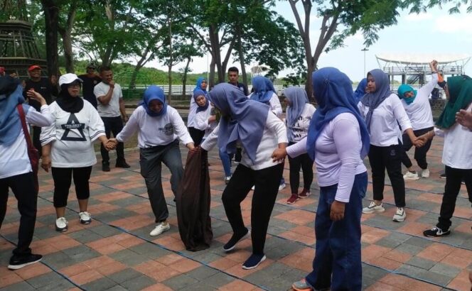 
					Peringati Hari DWP dan Hari Ibu, DWP Satpol PP Gelar Beragam Lomba