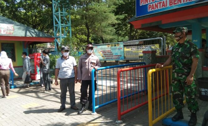 
					Libur Natal 2023, Pengunjung Pantai Bentar di Probolinggo Meningkat