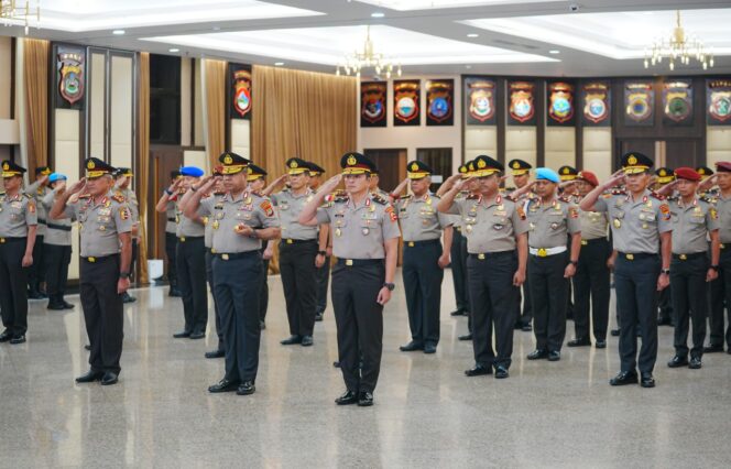 
					Selamat! 45 Pati Polri Naik Pangkat, Ada Polwan Jadi Jenderal