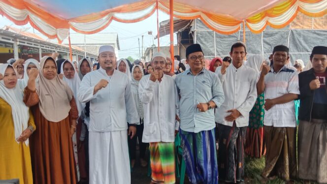 
					PAN gelar kampanye, warga Kalibuntu fokus menangkan Gus Qodir menuju Senayan