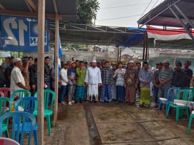 
					Warga Sambut Antusias Kampanye Gus Ahmad Abdul Qodir Caleg DPR RI Jatim II di Kecamatan Maron