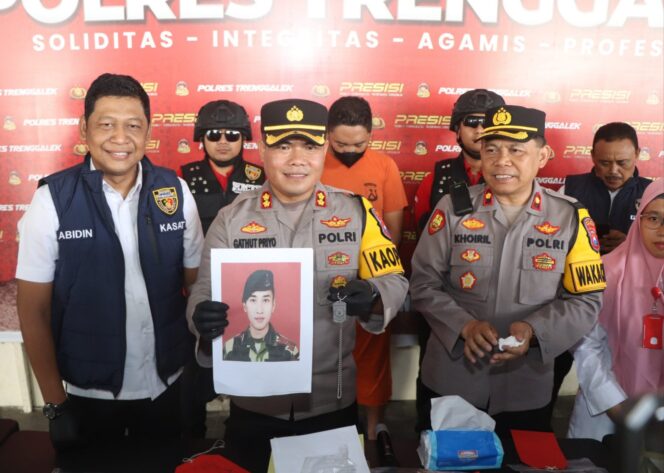 
					Menipu Warga Trenggalek, Anggota BSSN Gadungan Diringkus Polisi