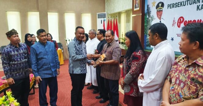 
					Pj Bupati Ugas Irwanto Hadiri Perayaan Natal bersama ASN Pemkab Probolinggo