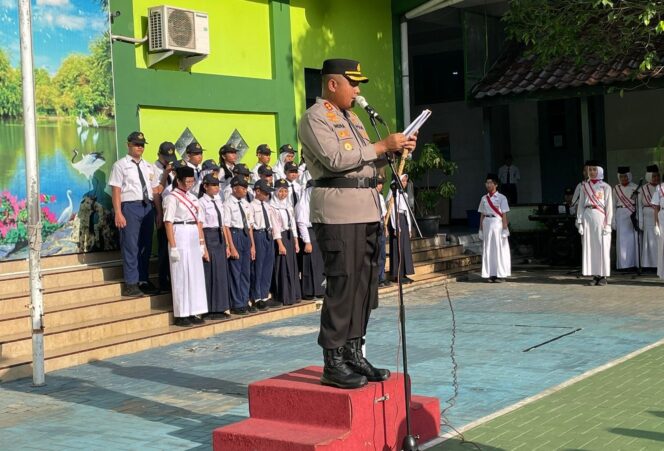 
					Polres Wonogiri Gencarkan Sosialisasi Larangan Pakai Knalpot Brong ke Sekolah – sekolah