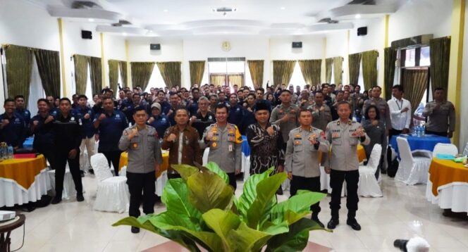 
					Masa Pemilu, Bidhumas Polda Jateng Gelar Latihan Peningkatan Kemampuan Manajemen Media