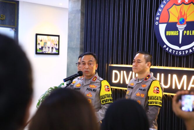 
					Polri Tegaskan Informasi Ketidaknetralan Kapolri di Pemilu 2024 Hoaks