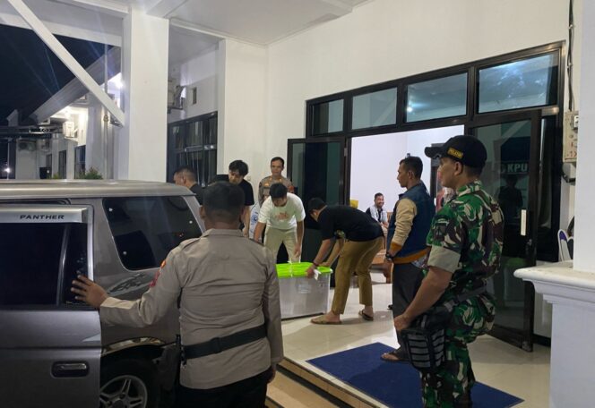 
					Pleno Selesai, 2 PPK di Wonogiri Kirim Logistik Hasil Pemilu 2024 Ke KPU