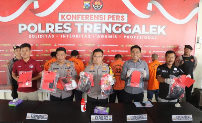 
					Satresnarkoba Polres Trenggalek Sukses Gulung 6 Tersangka Kasus Narkoba