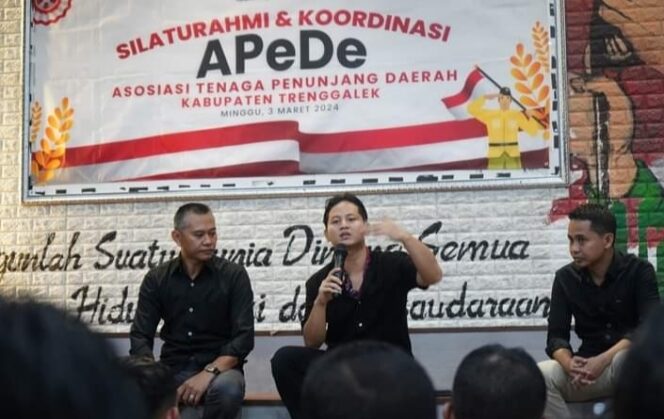 
					Bupati Trenggalek Mochammad Nur Arifin hadiri Silaturahmi APeDe