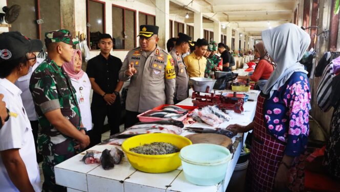 
					Kapolres Wonogiri Cek Ketersediaan Bapokting untuk Ramadan dan Idul Fitri 1445 H