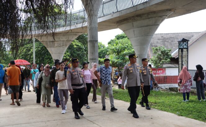 
					Polres Wonogiri Gelar Apel Pengamanan Obyek Wisata Libur Lebaran 2024