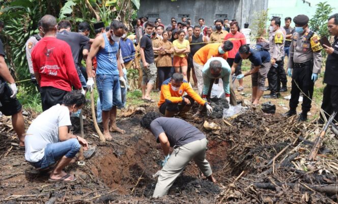 
					Heboh! Warga Slogohimo Wonogiri Temukan Kerangka Manusia di Pekarangan
