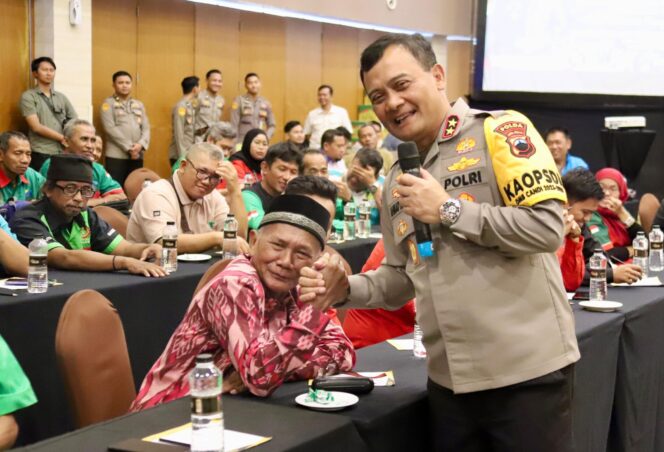 
					Berhasil Jaga Kamtibmas di Jateng, Kapolda Irjen Pol Ahmad Luthfi Jadi Sosok Kebanggaan Kaum Buruh