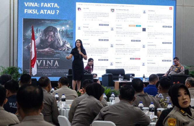 
					Polda Jateng bersama Korsahli Kapolri gelar sosialisasi pemahaman media sosial