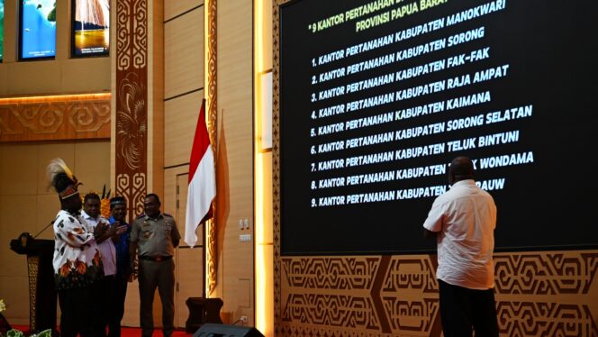 
					Peresmian Implementasi Layanan Sertipikat Tanah Eletronik di Papua Barat, Pelayanan Pertanahan Lebih Efisien, Efektif dan Transparan