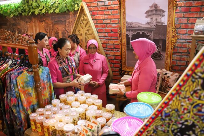 
					Ketua Umum Bhayangkari Hadiri Launching Bhayangkari Preneur Expo 2024