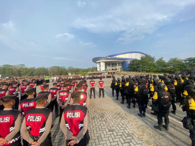 
					573 Polisi Diterjunkan Amankan Debat Pertama Cagub dan Cawagub Jateng di MCC