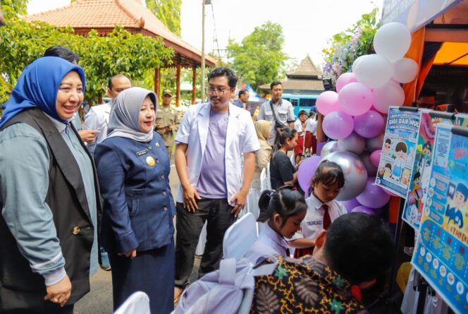 
					Peringati HKN Ke-60, Pjs Bupati Trenggalek Buka Gebyar Hidup Sehat 