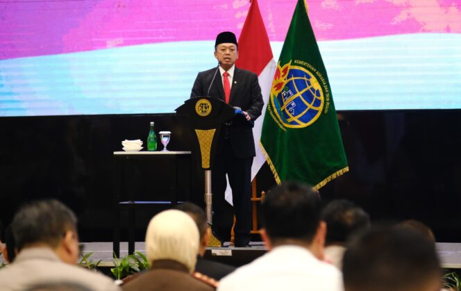 
					Tegas! Menteri Nusron Peringatkan Oknum Tindak Pidana Pertanahan: Saya Sendiri yang Akan Antarkan ke Aparat Penegak Hukum
