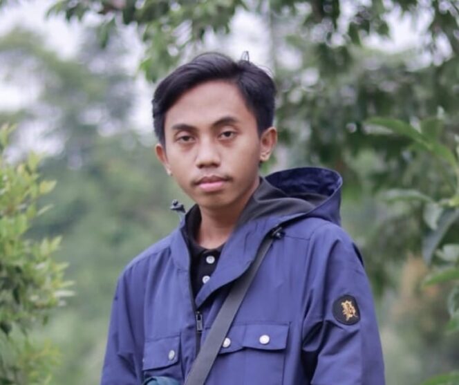 
					Pujangga Candrawijayaning Fajri, S.H.,M.H., pakar hukum tata negara dari UIN Prof. K.H. Saifuddin Zuhri Purwokerto