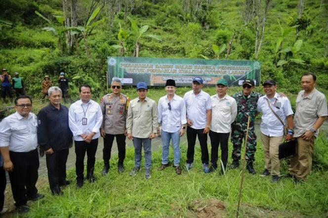 
					Menteri Lingkungan Hidup Puji Tutupan Lahan di Trenggalek Capai 56%