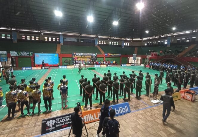 
					Sinergitas TNI-Polri, Kapolres Wonogiri Hadiri Pembukaan  Turnamen Badminton Dandim Cup