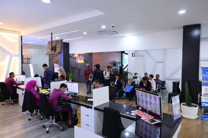 
					Layanan Pertanahan Tahun 2024 Capai 8 Juta Berkas dan Hasilkan PNBP Rp2,9 Triliun