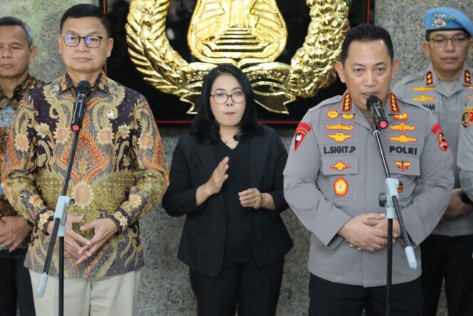 
					Terima Kunjungan Kepala BPOM, Kapolri Pastikan Sinergi Penindakan Mafia 