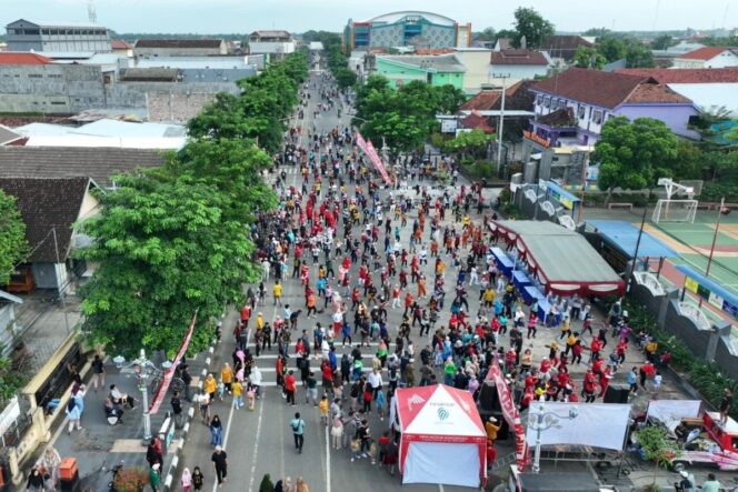
					UJI coba perdana car free day (CFD)/ Foto: ponorogo.go.id