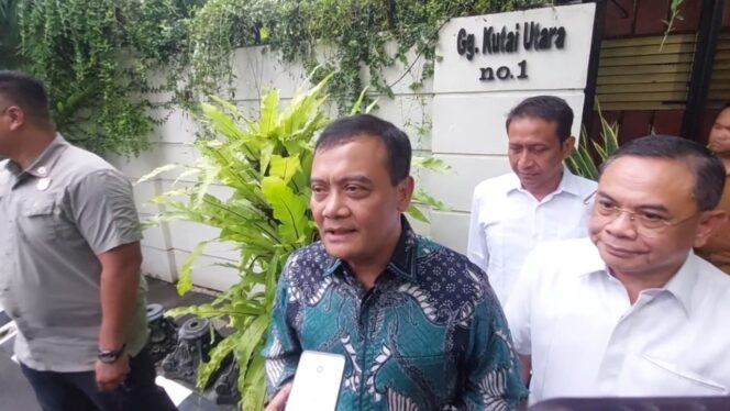 
					Ahmad Luthfi: usai pertemuan dengan Presiden RI ke-7, Joko Widodo, dan Gubernur Jawa Timur, Khofifah Indar Parawansa, pada Jumat (28/2). (Foto: Zulkarnain)