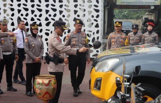 
					Alhamdulillah, Sat Samapta Polres Trenggalek Terima Kendaraan Dinas Baru, Begini Pesan Kapolres