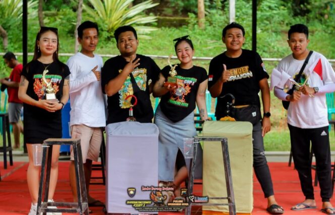 
					Cipta Kondisi Pasca Pilkada 2024, Polsek Wonogiri Kota Gelar Lomba Burung Berkicau