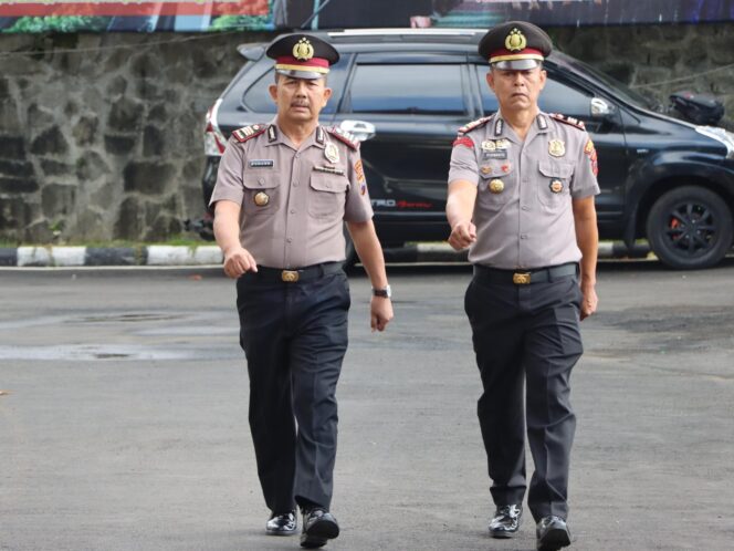 
					Selamat! 2 Personil Polres Wonogiri Terima Kenaikan Pangkat Pengabdian