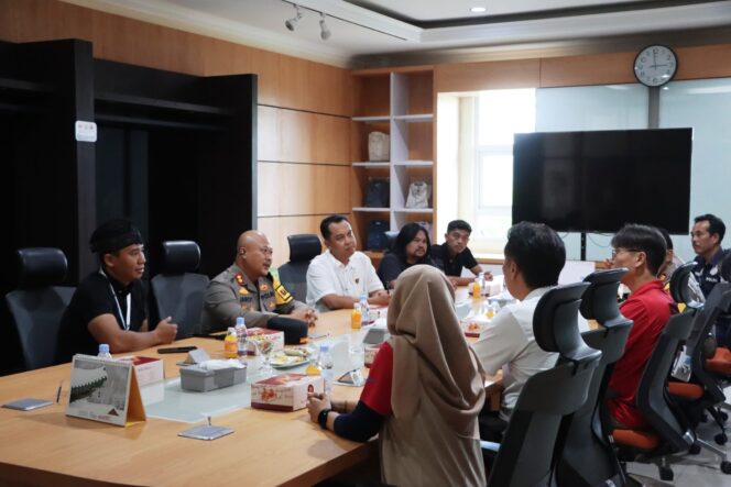
					Dukung Dunia Usaha di Wonogiri, Kapolres Kunjungi PT TMNC Manufacturing International di Ngadirojo