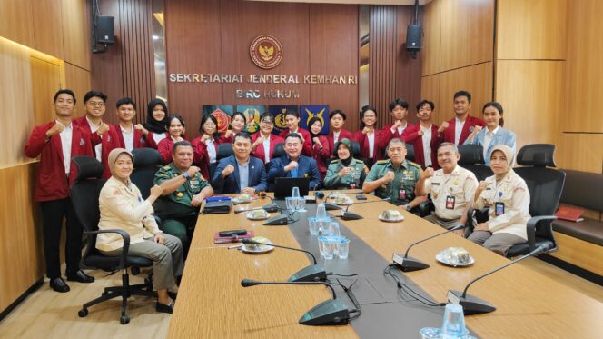 
					Magang Hukum Pertahanan Negara/ Foto: Aji Sabda Agung