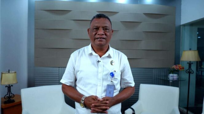 
					Juru Bicara LPP RRI Yonas Markus Tuhuleruw saat memberikan keterangan pers terkait kondisi RRI, Senin (10/2/2025) (Foto: RRI/Tinus Ohoira)