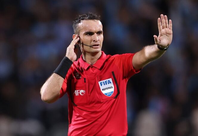 
					Wasit asal Tajikistan, Sadullo Gulmurodi, resmi ditunjuk memimpin pertandingan Timnas Indonesia melawan Bahrain pada laga kedelapan Grup C Kualifikasi Piala Dunia 2026 zona Asia, yang akan digelar di Stadion Utama Gelora Bung Karno (SUGBK), Jakarta, pada Selasa malam (25/3/2025)./ Foto: @idextratime