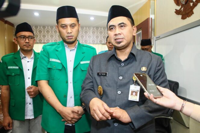 
					Wakil Gubernur Jawa Tengah, Taj Yasin Maimoen menerima kunjungan Ketua PW Ansor terpilih, Shidqon Prabowo, di kantornya pada Selasa, 18 Maret 2025./Foto: Syahidan