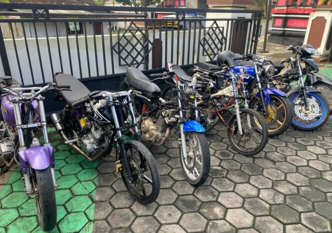 
					Patroli Cegah Balapan Liar, Polres Wonogiri Amankan 7 Sepeda Motor