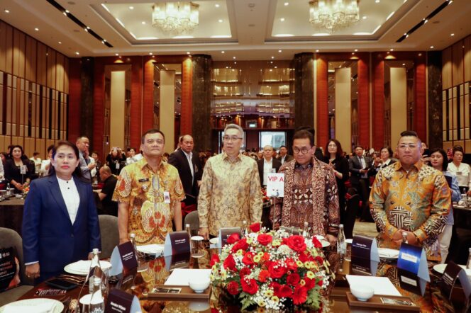 
					Menteri Perdagangan Budi Santoso memuji Jawa Tengah sebagai wilayah siap investasi di berbagai sektor, termasuk pariwisata dan industri. Dalam Indonesia Investment Summit di Jakarta, Selasa (15/4/2025) (Foto: Zulkarnain)