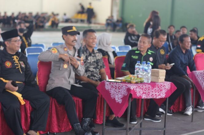 
					Bupati Wonogiri ajak PSHW budayakan maaf di halal bihalal Giritirto. Acara aman, dukung kemajuan daerah. (Foto: Suwito Amy/ BWC)
