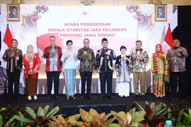 
					Pengukuhan Kepala OJK Baru, Wagub Jateng Dorong Kolaborasi UMKM dan Stabilitas Ekonomi