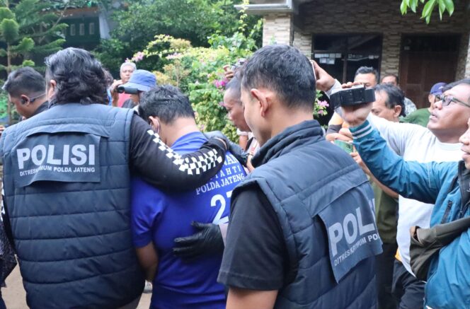 
					Rumah Predator Seks di Jepara Digeledah, Polisi Temukan Puluhan Video Korban Dibawah Umur