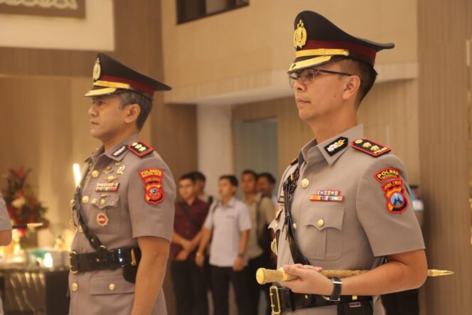 
					Sertijab Kapolres Trenggalek, AKBP Indra Ranu Dikarta Digantikan AKBP Ridwan Maliki