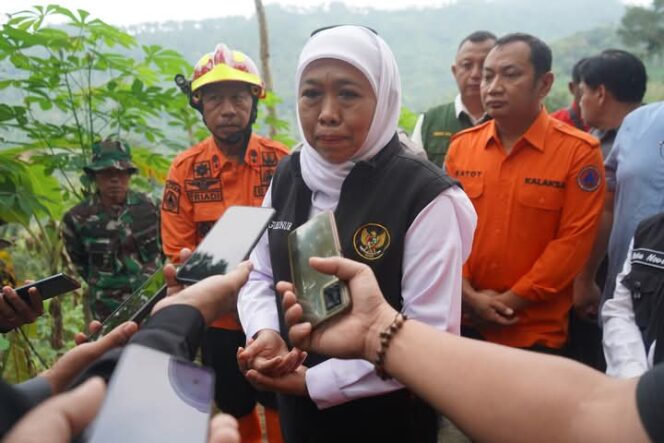 
					Khofifah Akan Turunkan Tim Ahli Universitas Brawijaya Dalam Penanganan Tanah Longsor di Desa Depok Trenggalek 