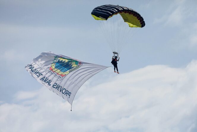 
					Karimunjawa International Skydiving and Adventure (KISA) Boogie Woogie Jump, 7-11 Mei 2025. (Foto: Zulkarnain)

