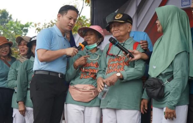 
					May Day 2025, Mas Ipin Ajak Buruh Doakan Pengusaha di Trenggalek Sukses