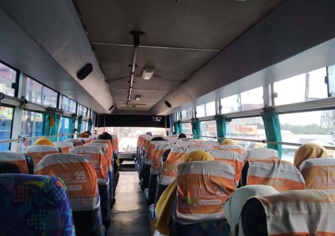 
					Bus AKDP Riwayatmu Kini, Kru Bus Kerap Pulang Tak Bawa Uang
