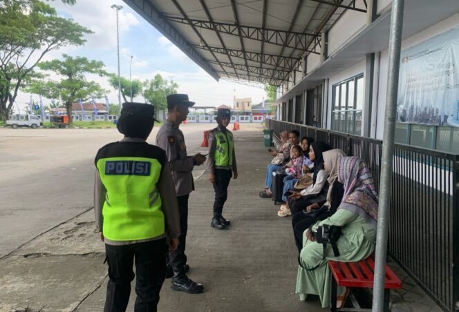 
					Operasi Aman Candi 2025, Polres Wonogiri Gencar Sosialisasi Cegah Aksi Premanisme