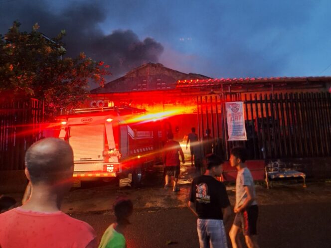 
					Diduga Korsleting Listrik, Rumah Warga Kedungringin Wonogiri Ludes Terbakar